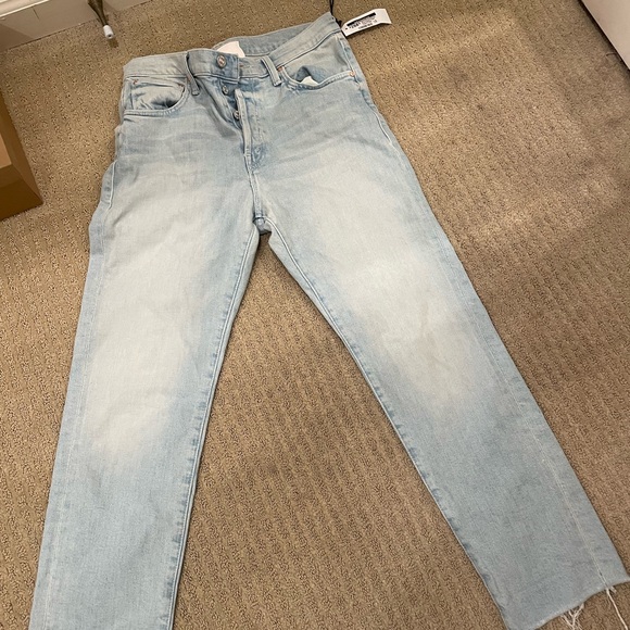 Mother Scrapped Cuff Ankle Fray - Picture 3 of 6